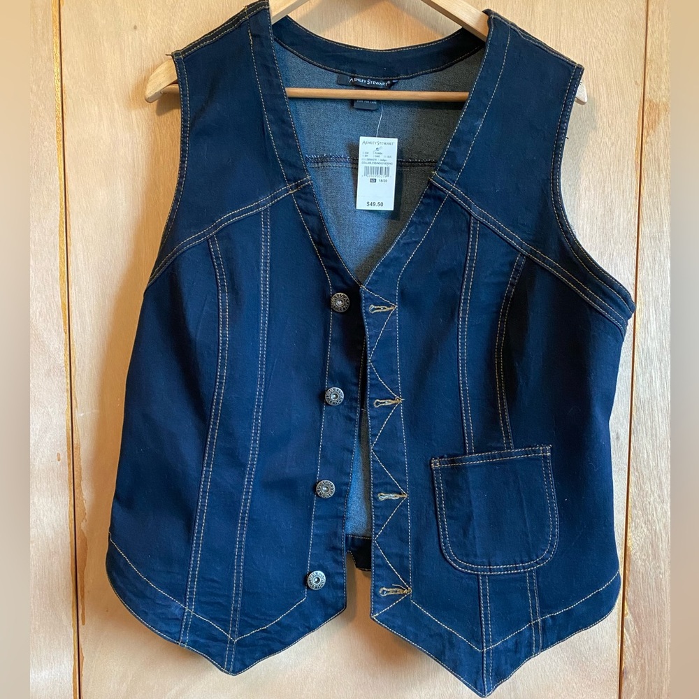 DENIM VEST, Ashley Stewart, dark denim, western cut hem, size 18/20, NWT